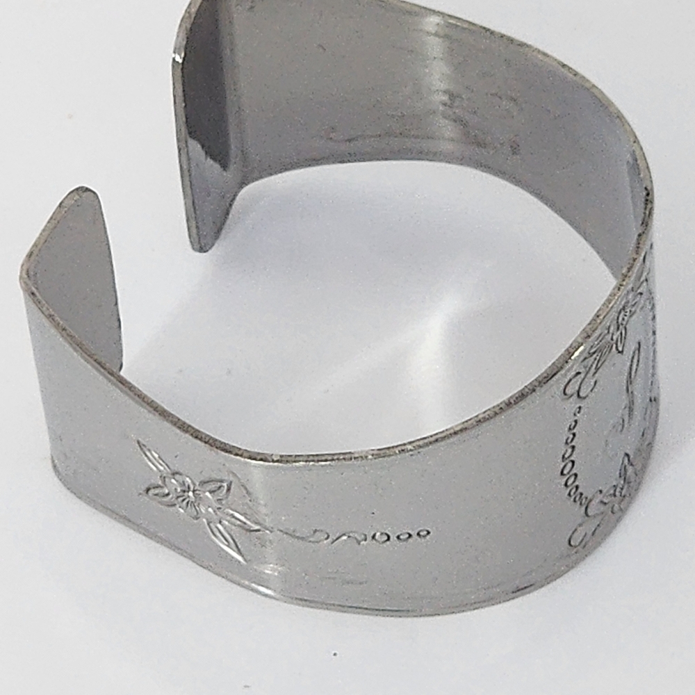 Customcraft Stainless Monogrammed Napkin Ring Set Of 6 Initial S Dining Decor - Picture 8 of 9